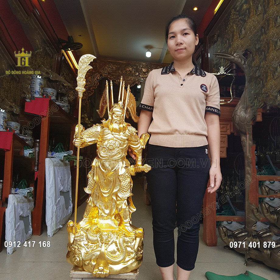 Tượng Quan C&ocirc;ng Đứng Chống Đao Cầm Gươm D&aacute;t V&agrave;ng 9999 70Cm